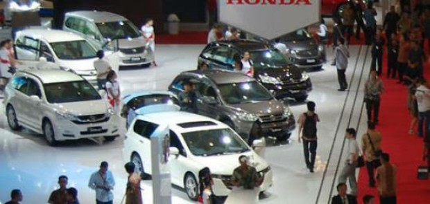 Kondisi Politik dan Ekonomi Pengaruhi Penjualan Mobil Premium