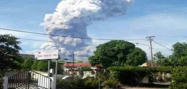 Pemkab Minahasa Tenggara Tetapkan Siaga I Letusan Gunung Soputan